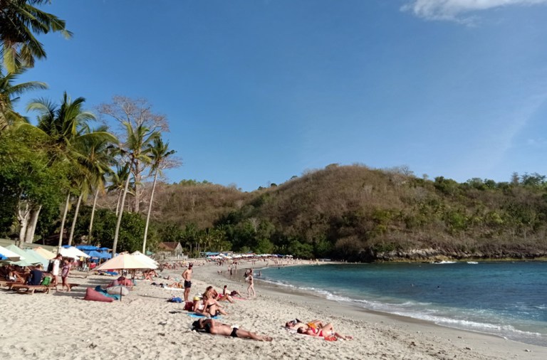 Crystal Bay Destinasi liburan akhir pekan di Nusa Penida